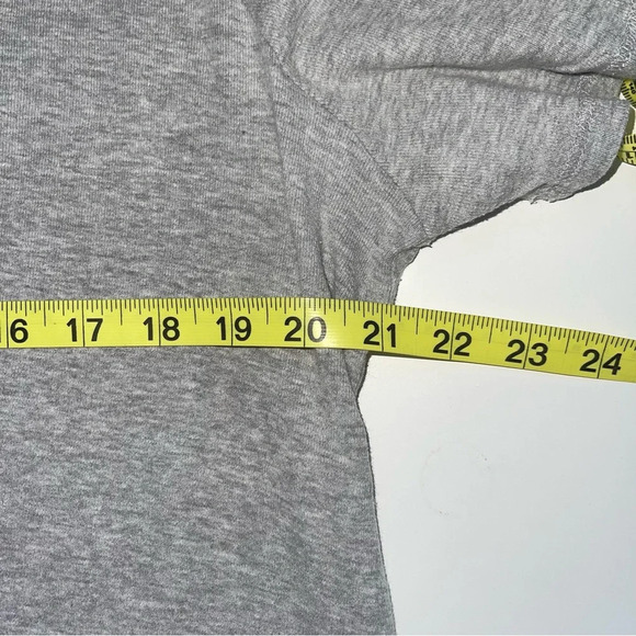 Disney Light Gray Embellished Rhinestone Mickey Mouse Graphic Tee 2X Women’s - Picture 7 of 10